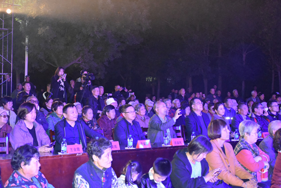 山东省第二届农民戏剧展演晚会在南韩村成功举办77