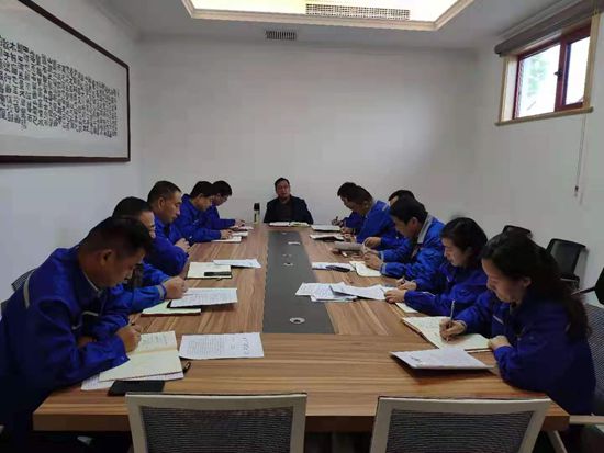 思沃瑞召开月度工作会议43