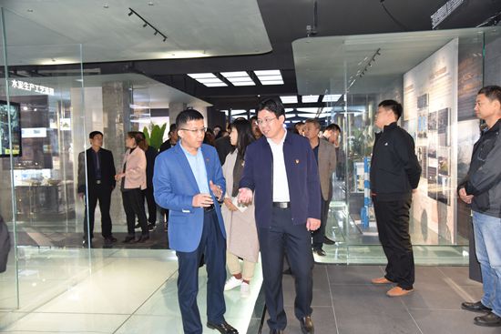 罗村镇党委、村域党支部到重山文化馆开展“不忘初心 牢记使命”主题教育活动80