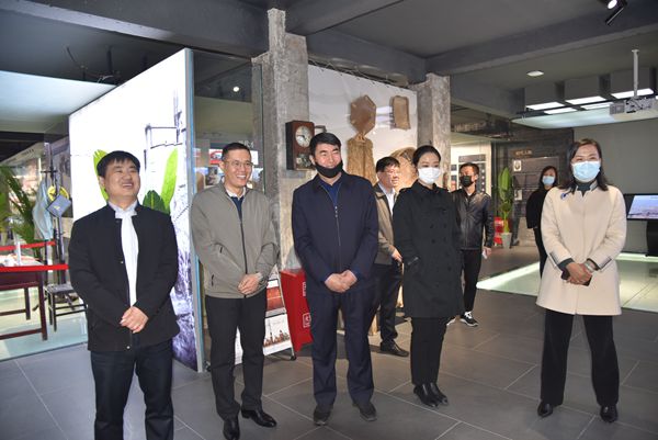市“四进”工作组到重山集团调研49