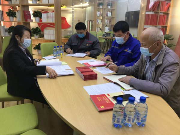 集团党总支召开党建工作交流会60