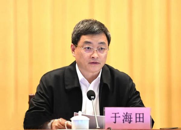 鲁中水泥参加市生态环境保护大会69