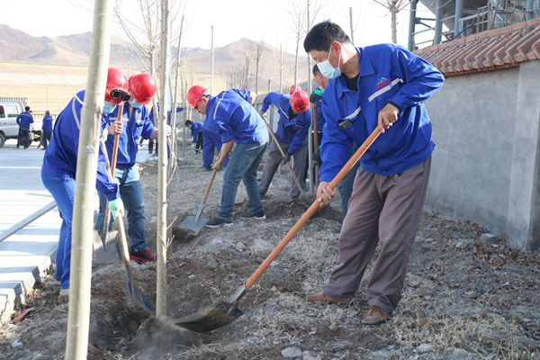 鲁蒙水泥党支部开展主题党日活动0