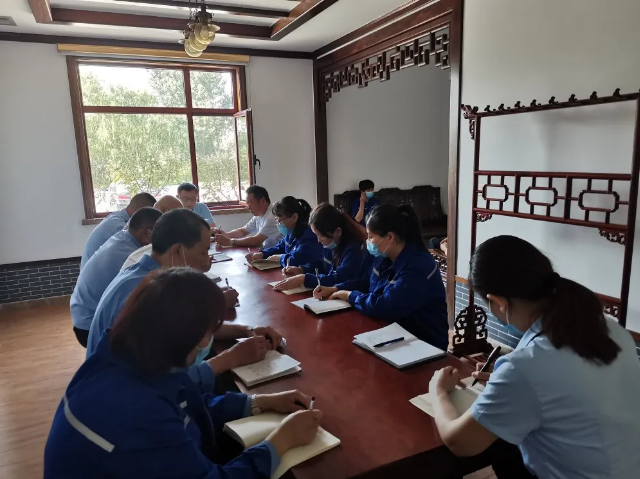 集团办公室组织专题学习98