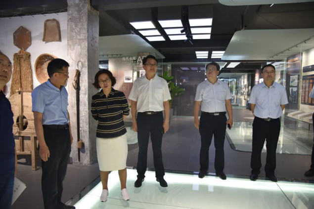 市委党史研究院到重山文化馆调研62