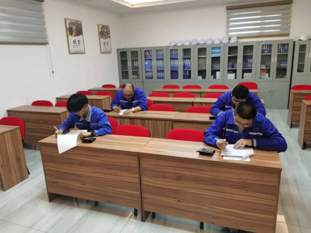 思沃瑞开展化验员理论考试3