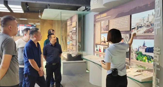 山东港基建设到集团参观考察30