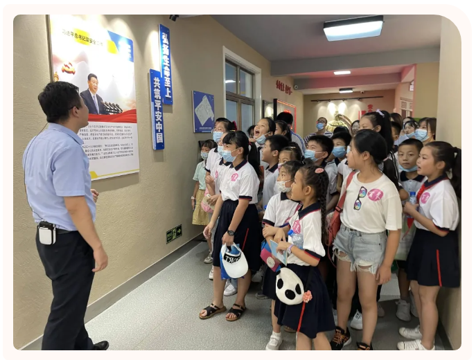【企业开放日】百灵艺校师生到重山集团开展研学活动7